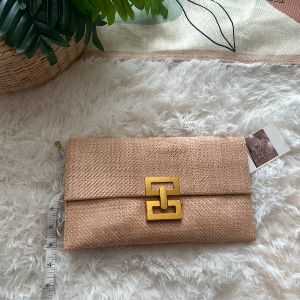 NEW•Sugared + Bronzed Straw Clutch With Unique & Modern Gold Hardware